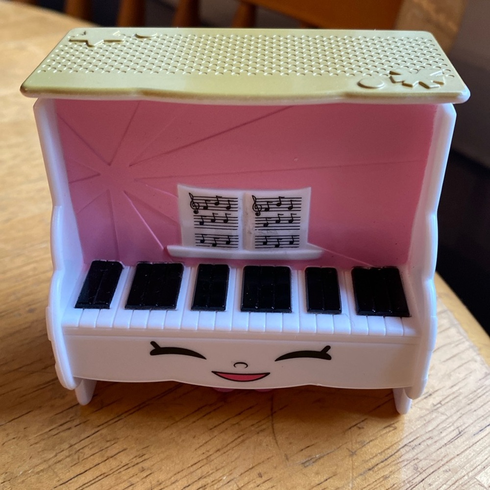 Shopkins MOOSE PIANO Ballet 3" Piano in good condition